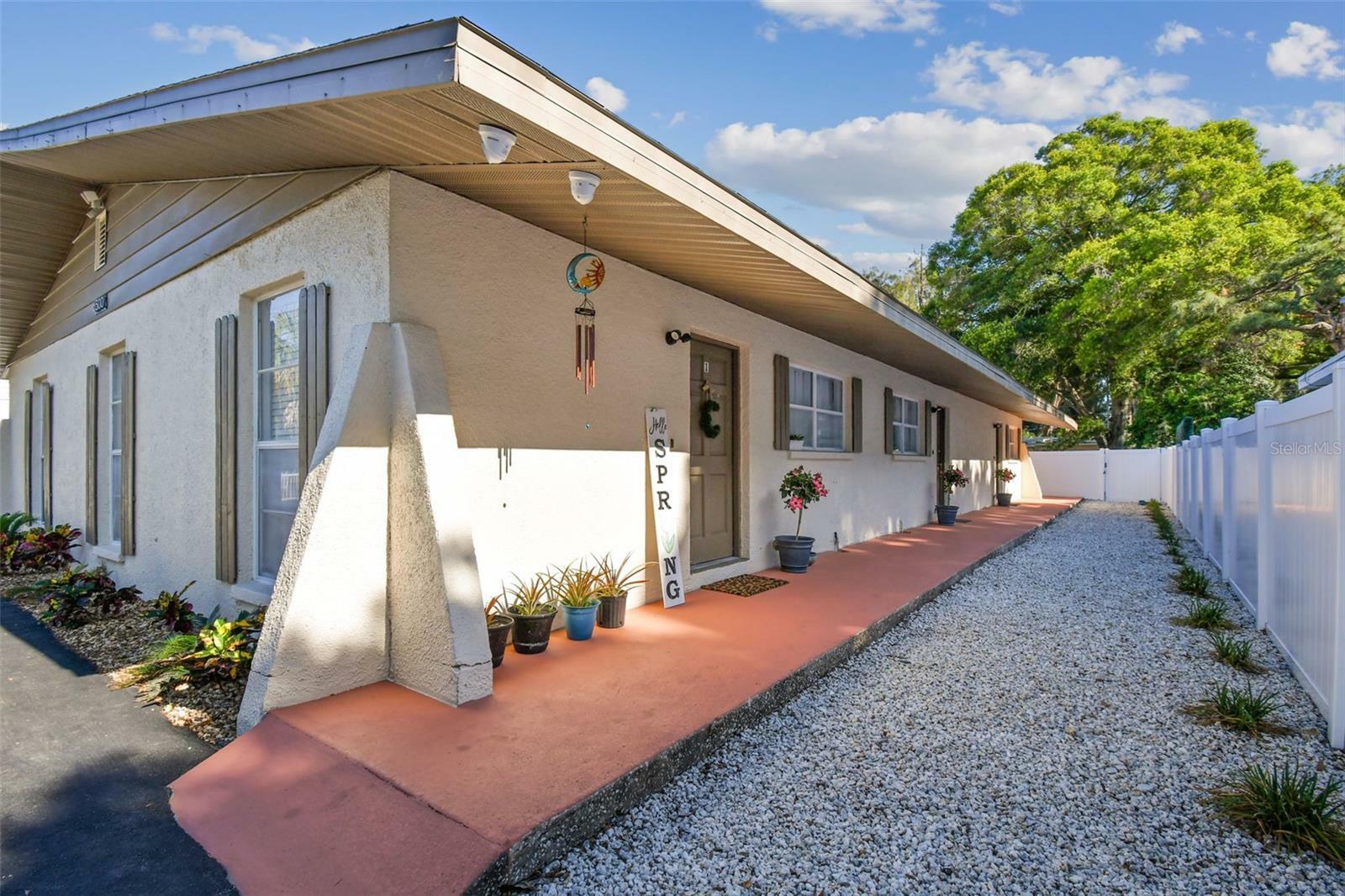 Property Photo: 6500 50th Avenue N FL 33709