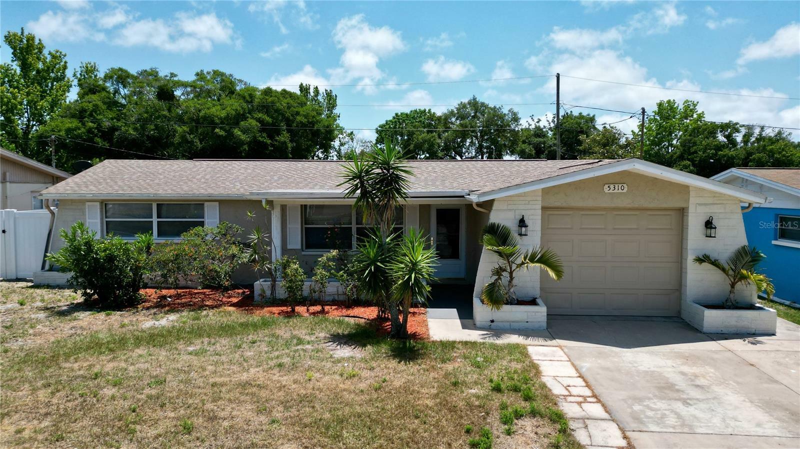 Property Photo:  5310 Seafoam Drive  FL 34652 