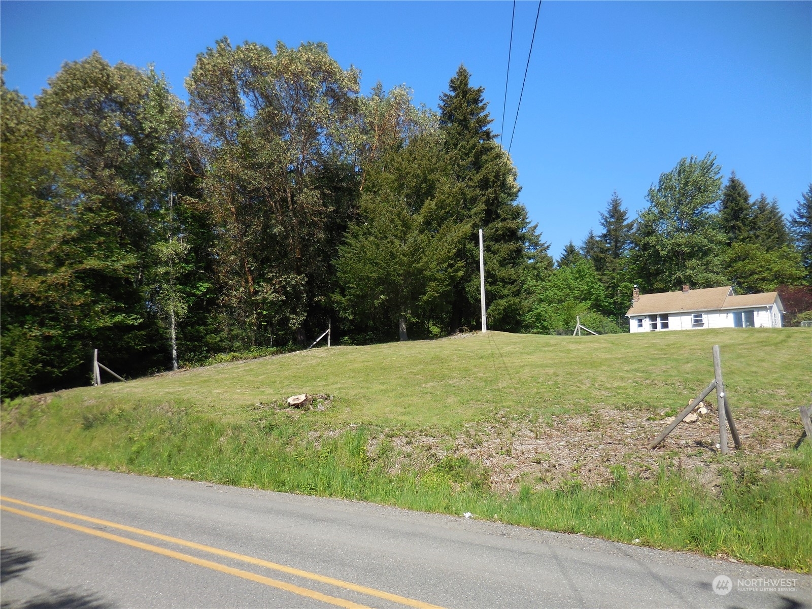 Property Photo:  2507 Mountain View Road E  WA 98366 