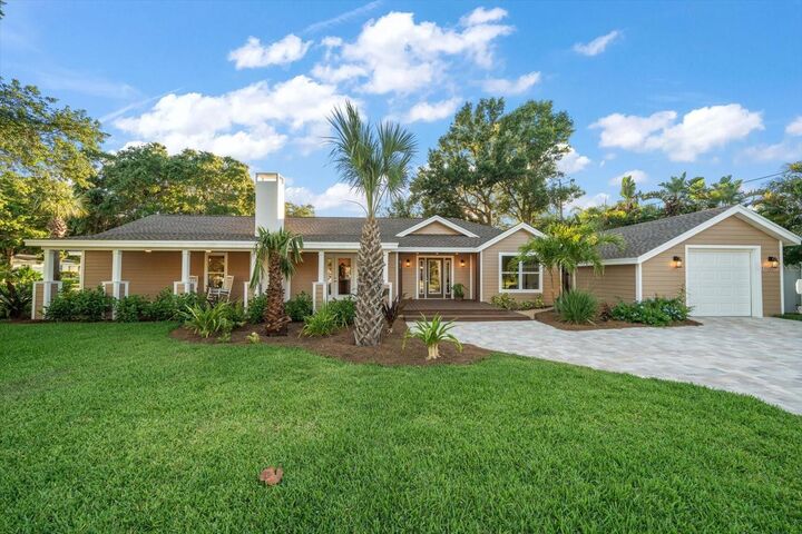 Property Photo:  52 Citrus Avenue  FL 34698 