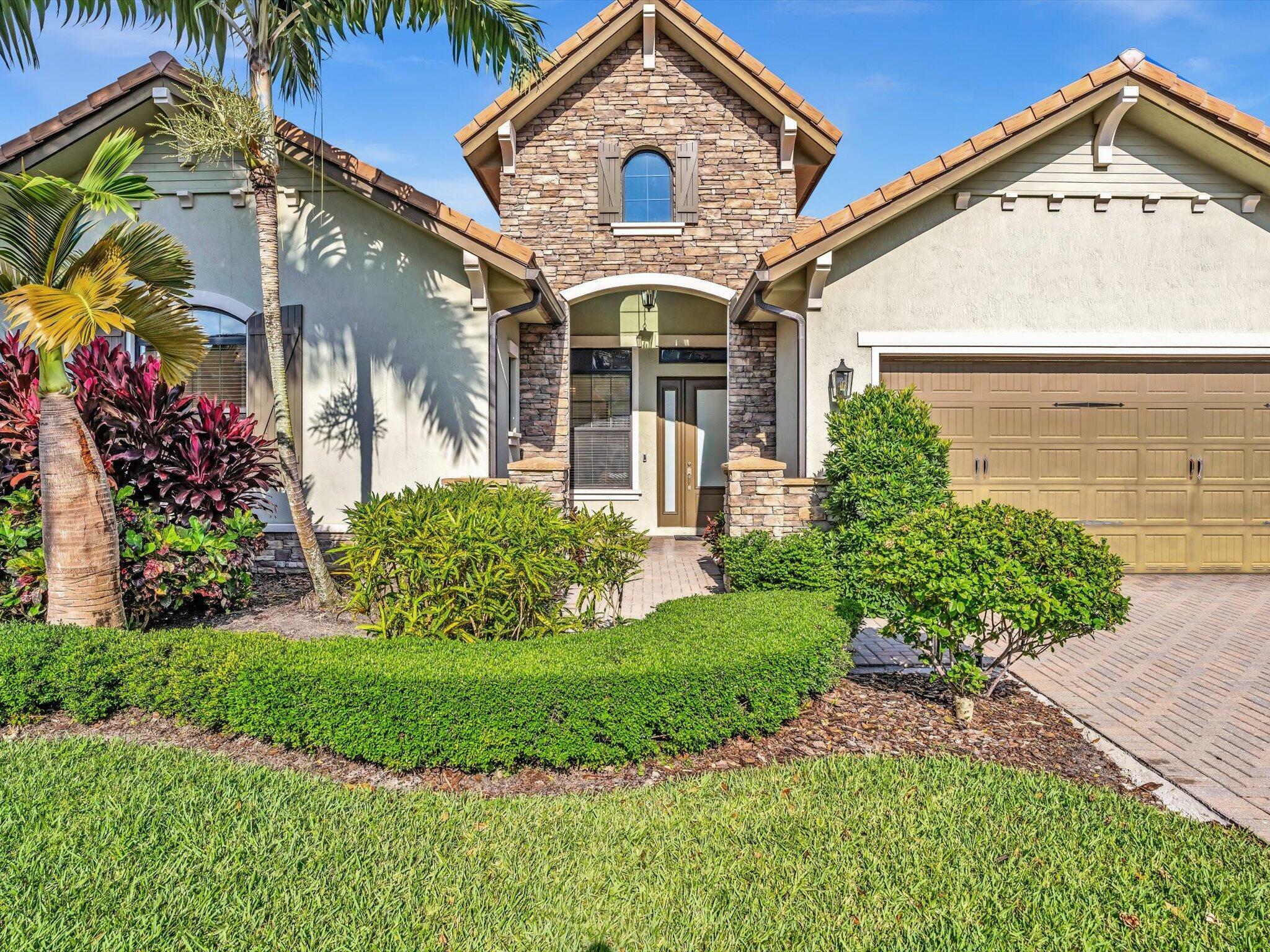 Property Photo:  17703 Cadena Drive  FL 33496 