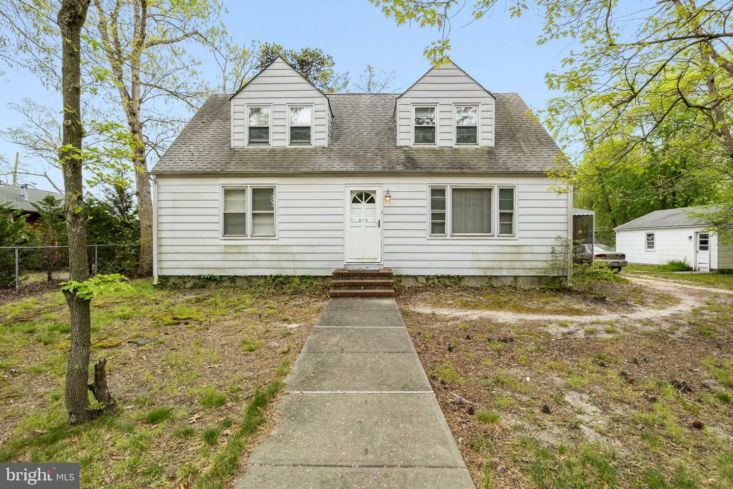 Property Photo:  2113 Windsor Avenue  NJ 08753 