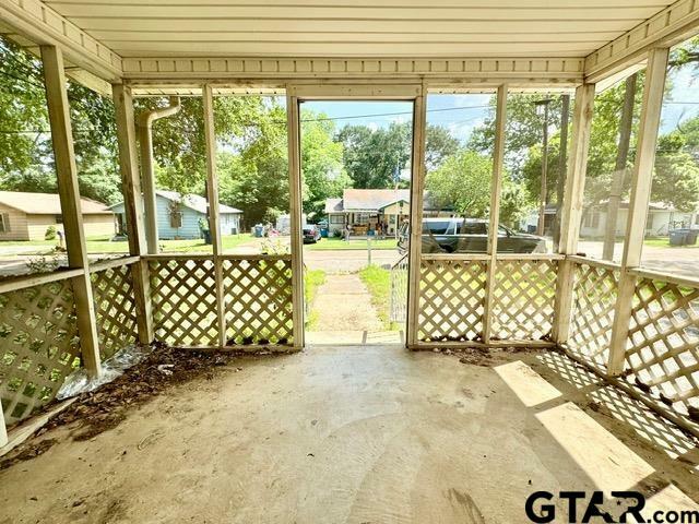 Property Photo:  424 W Blackbourn St  TX 75765 