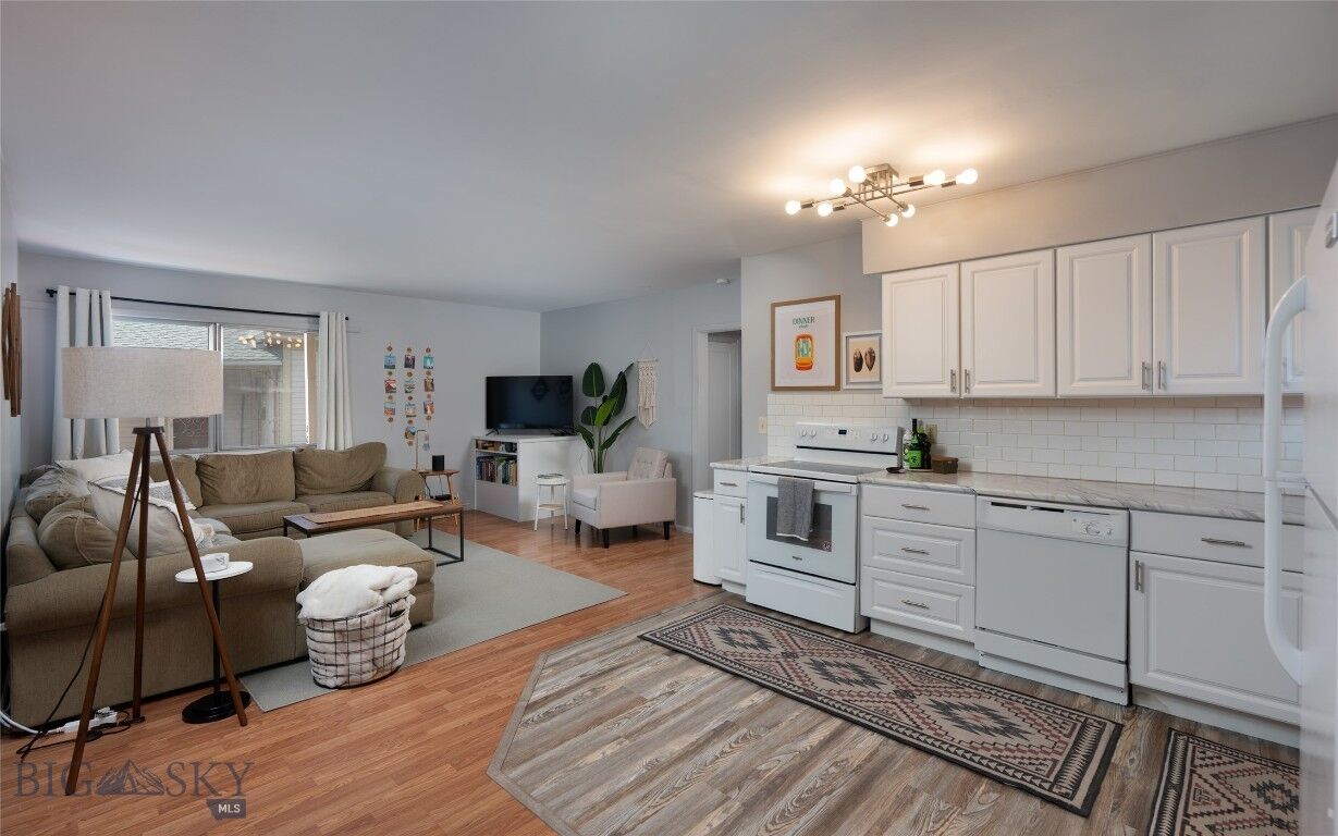 Property Photo: 503 & 503 1/2 S Black Avenue MT 59715
