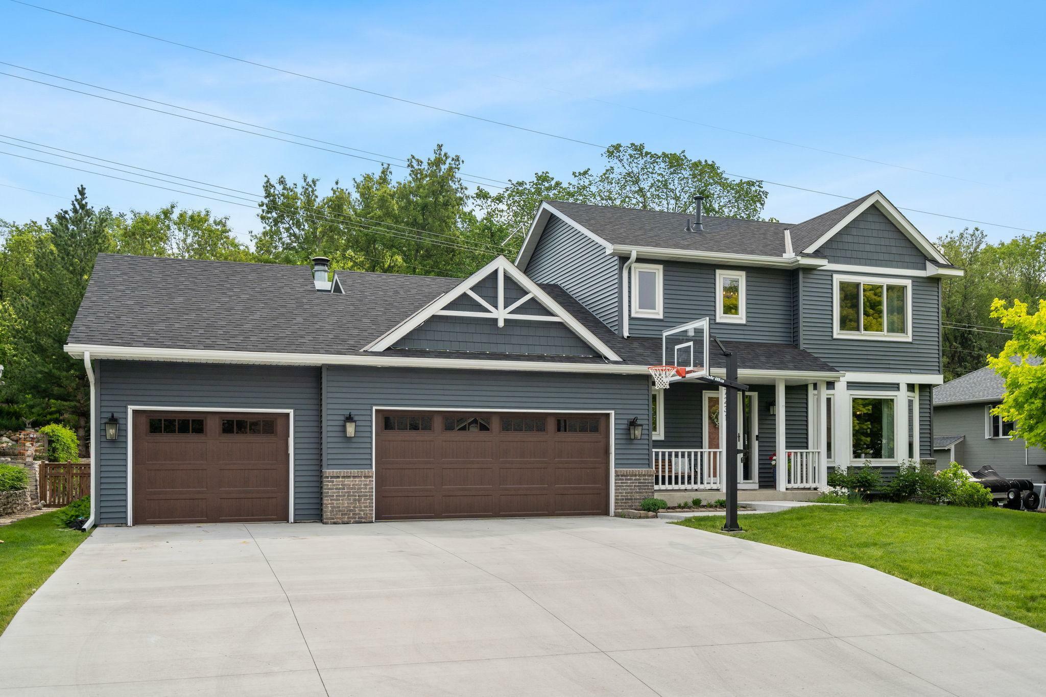 Property Photo:  7231 Sunshine Drive  MN 55346 