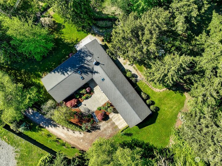 Property Photo:  7714 196th Avenue NE  WA 98053 