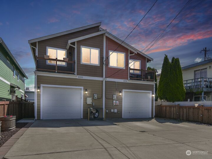 10250 17th Avenue SW  Seattle WA 98146 photo