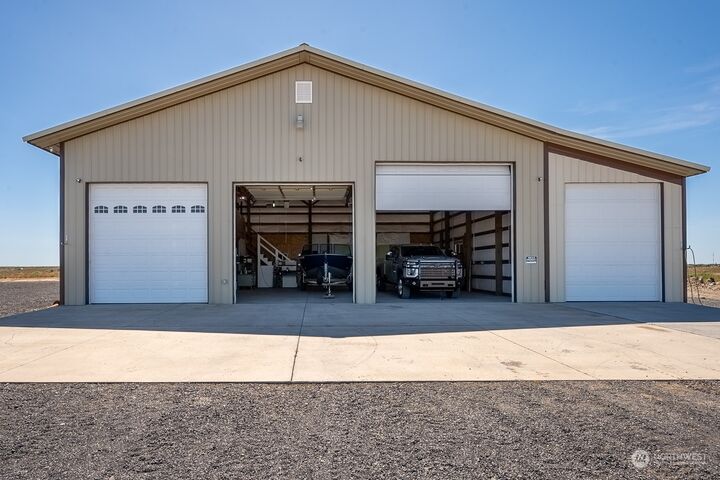 Property Photo:  19869 Road C.3 NE  WA 98851 