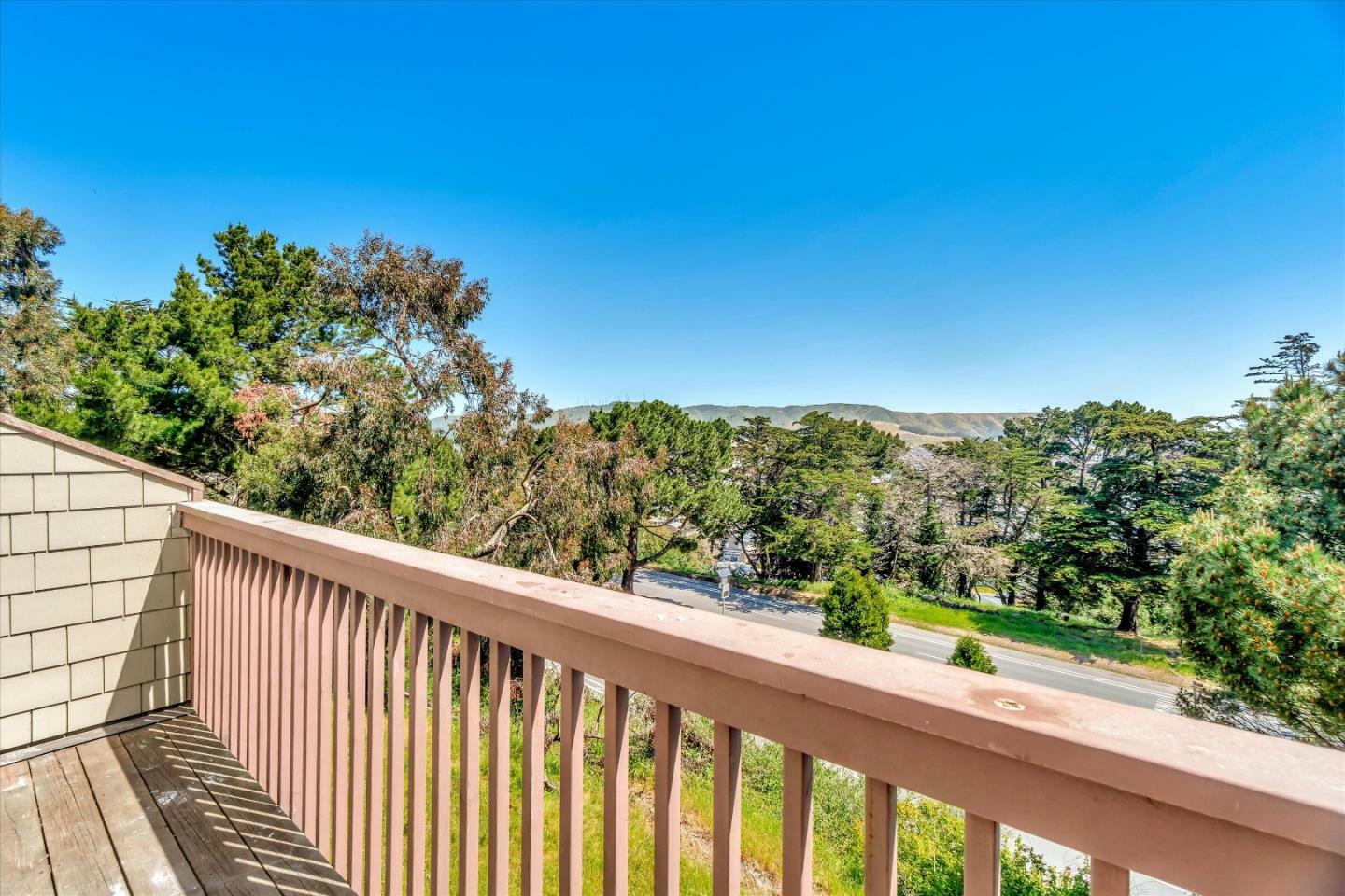 Property Photo: 75 Hyde Court 3 CA 94015