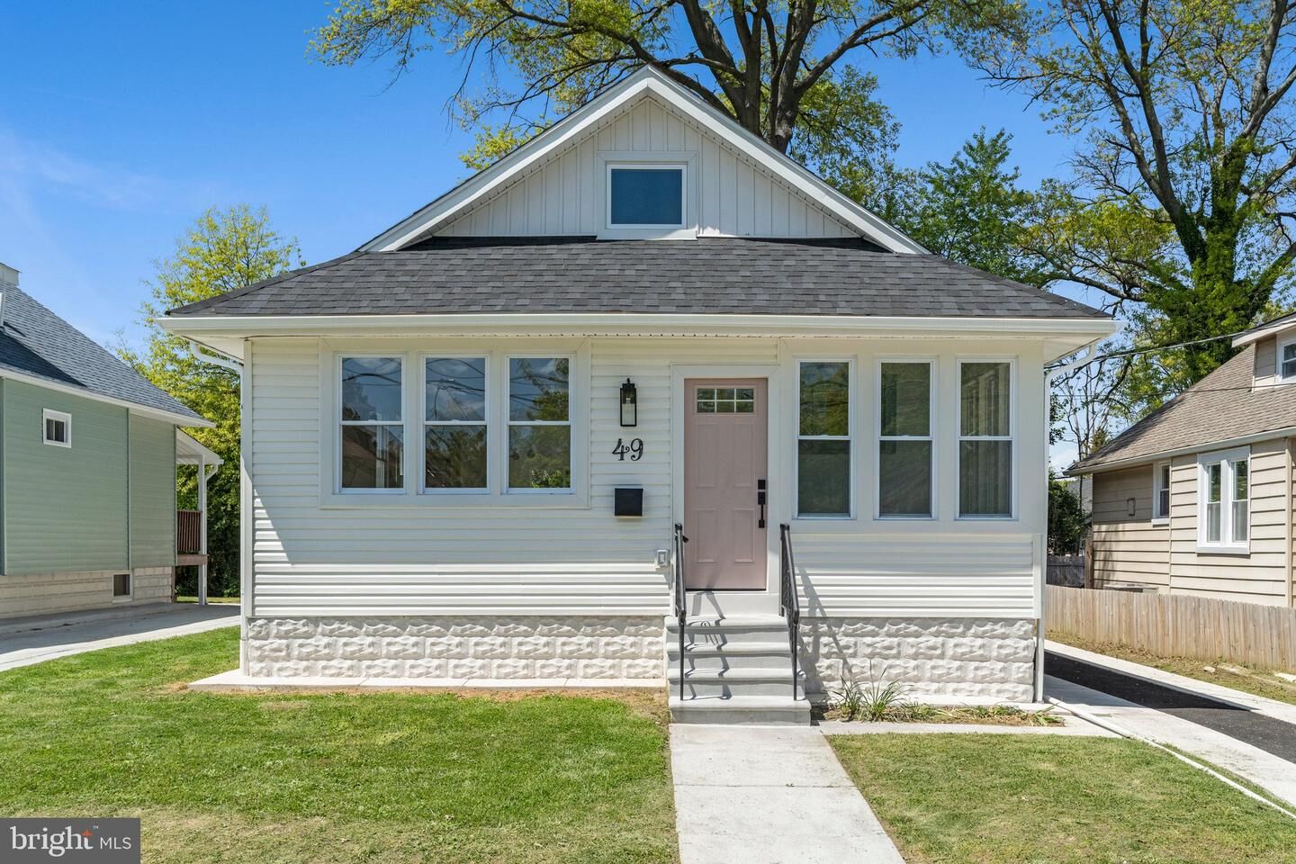 Property Photo:  49 E Collingswood Avenue  NJ 08107 