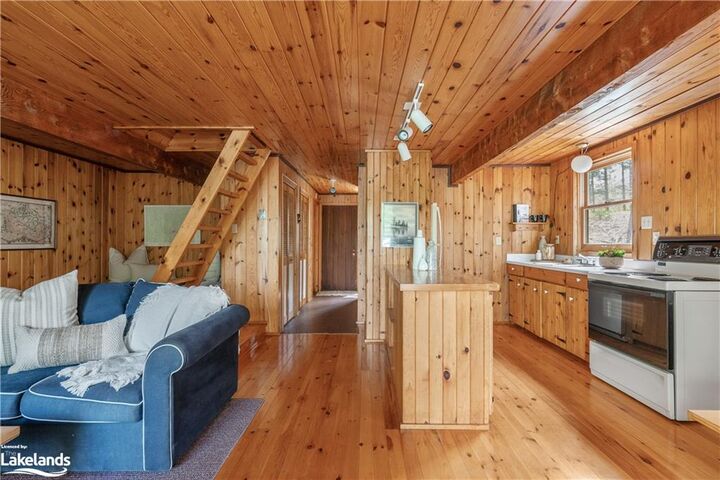 Property Photo:  1057 East Walker Lake Drive  ON P1H 2J6 