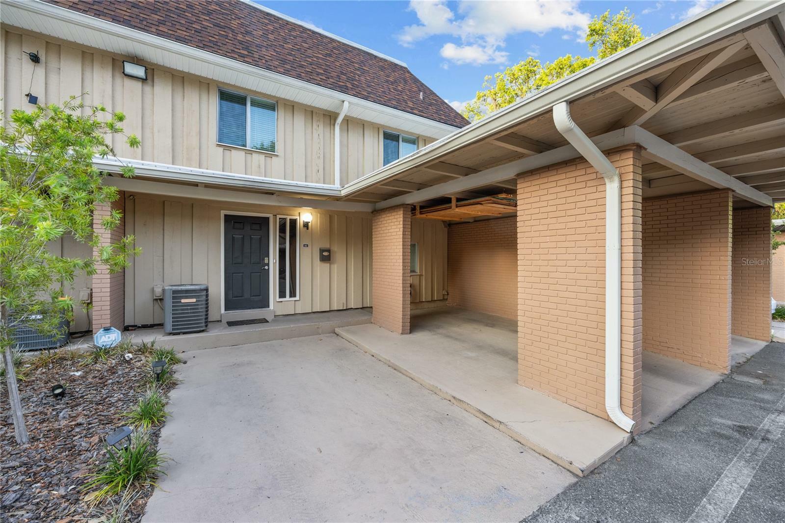 Property Photo: 507 NW 39th Road 161 FL 32607