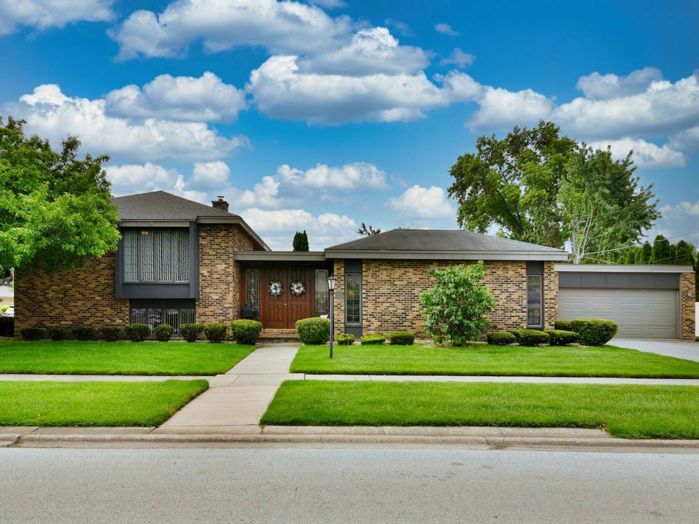 Property Photo:  9700 S Kilbourn Avenue  IL 60453 