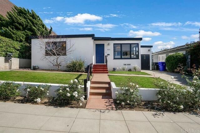 Property Photo: 621 Genter St CA 92037