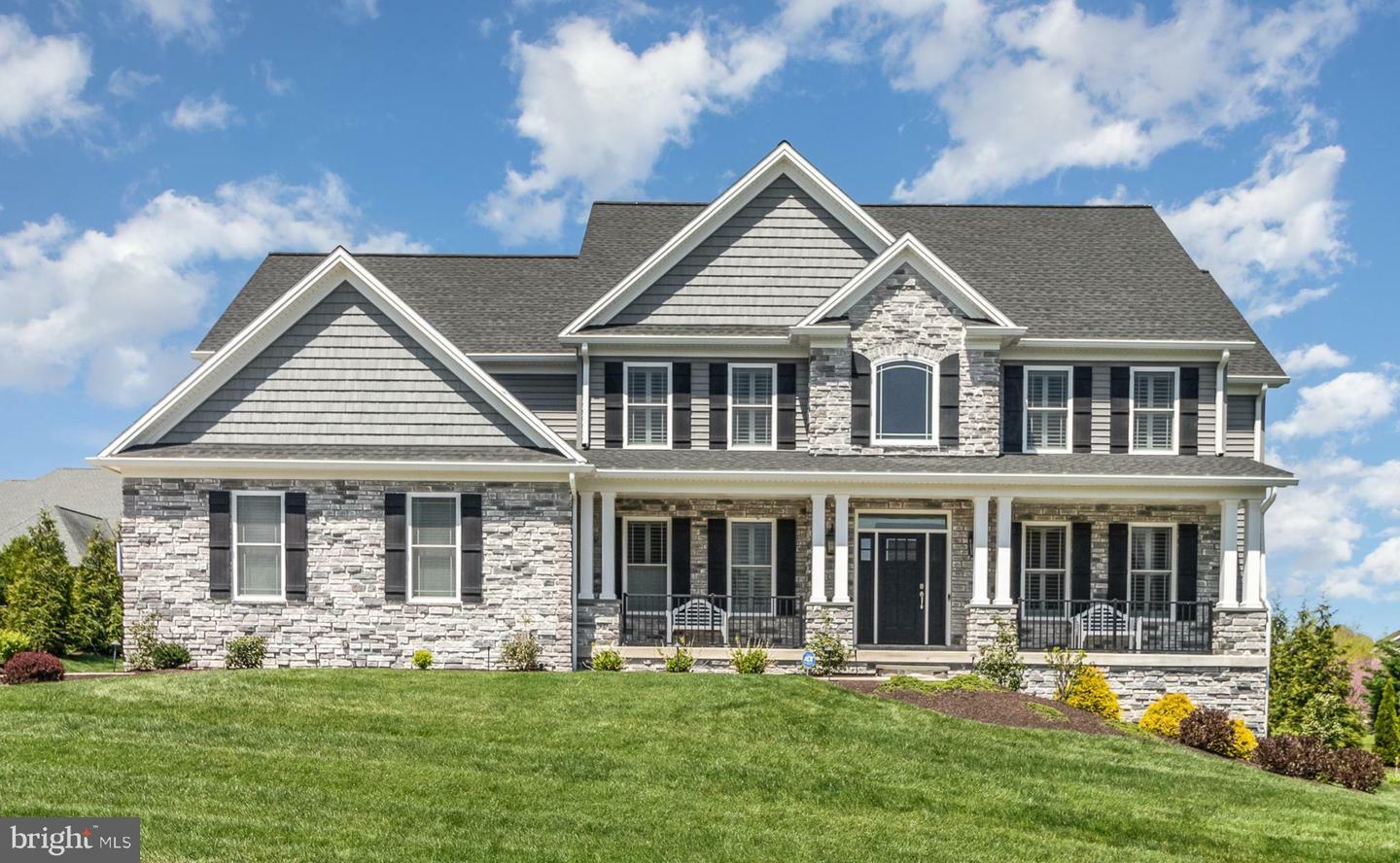 Property Photo:  550 Crooked Stick Drive  PA 17050 