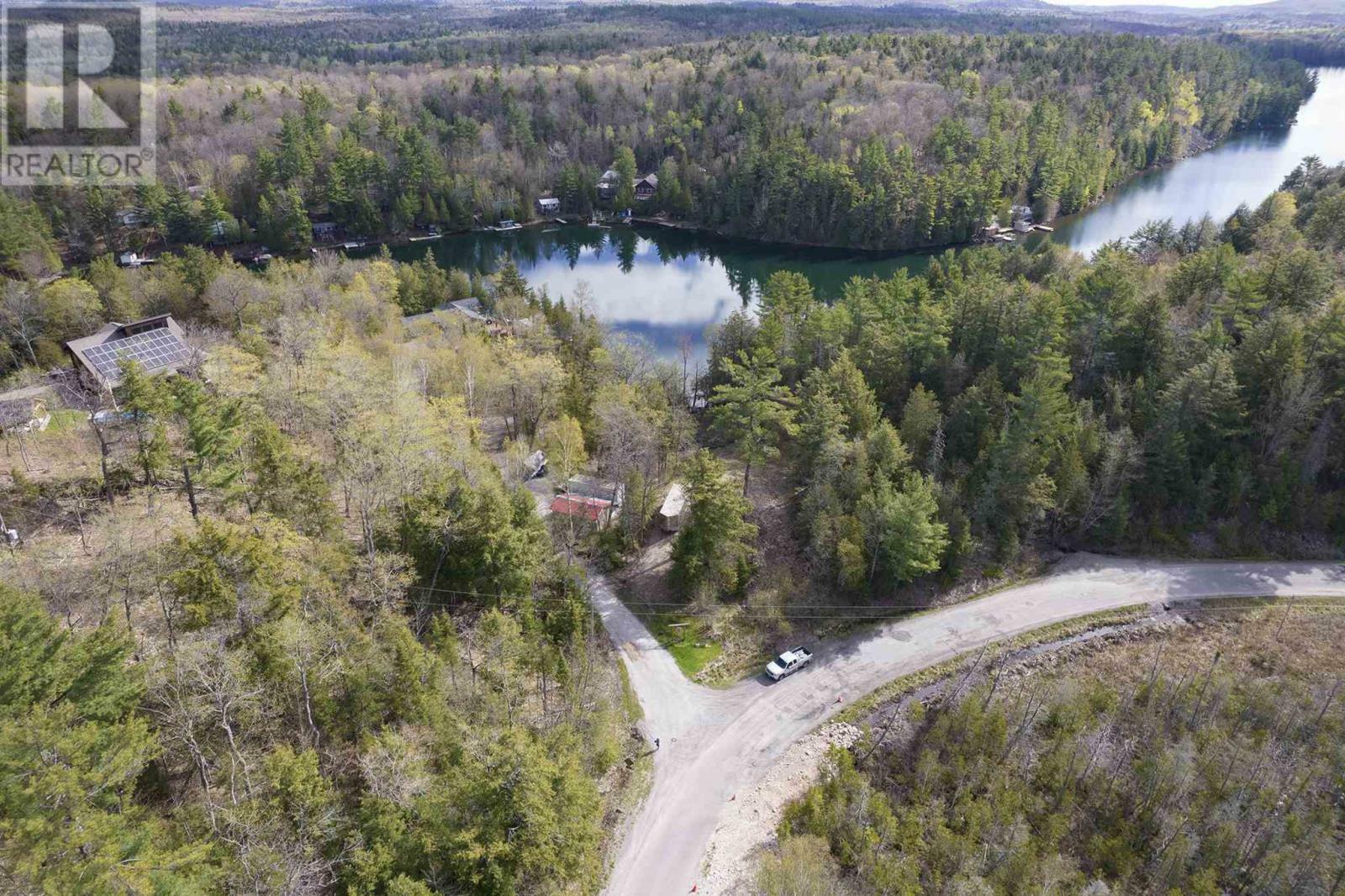 Photo de la propriété:  338 McCarrell Lake Rd  ON P0S 1C0 