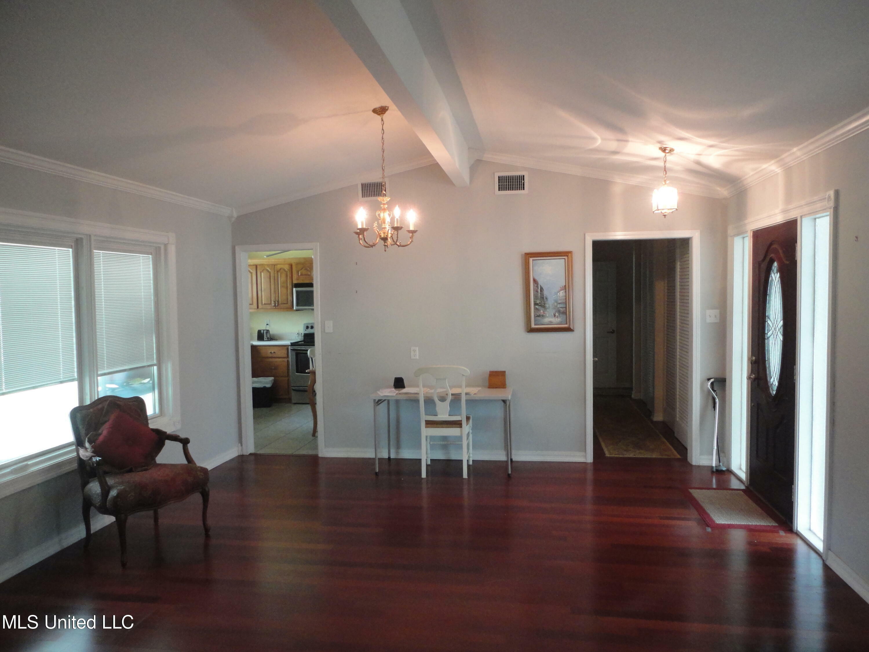 Property Photo:  2707 Clairmont Avenue  MS 39567 