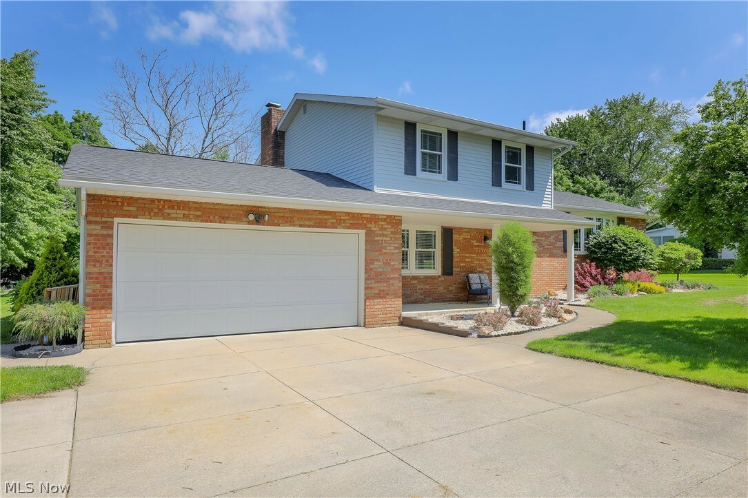 Property Photo:  3857 Dogwood Street NW  OH 44685 