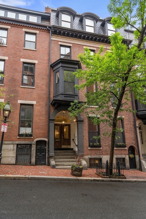 Property Photo: 47 Hancock St 2 MA 02114