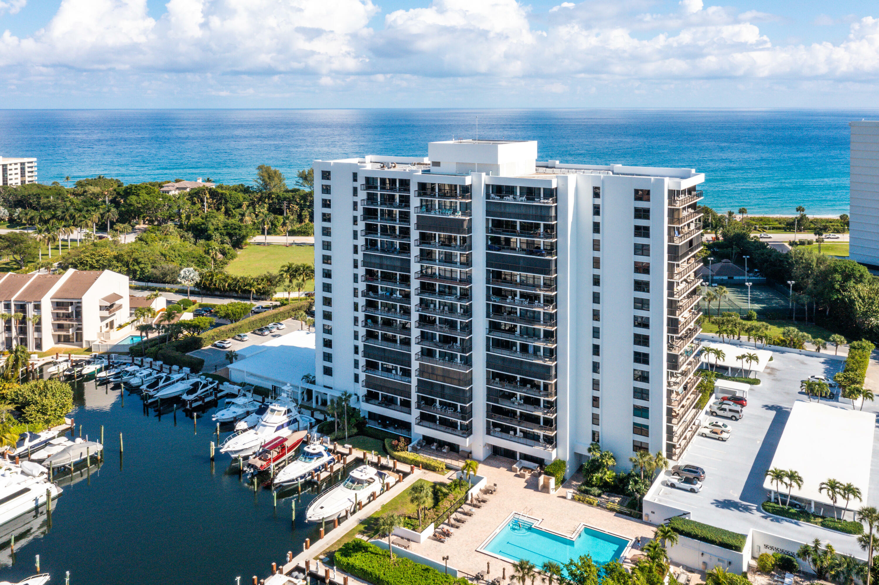 Property Photo:  4748 S Ocean Boulevard 1506  FL 33487 