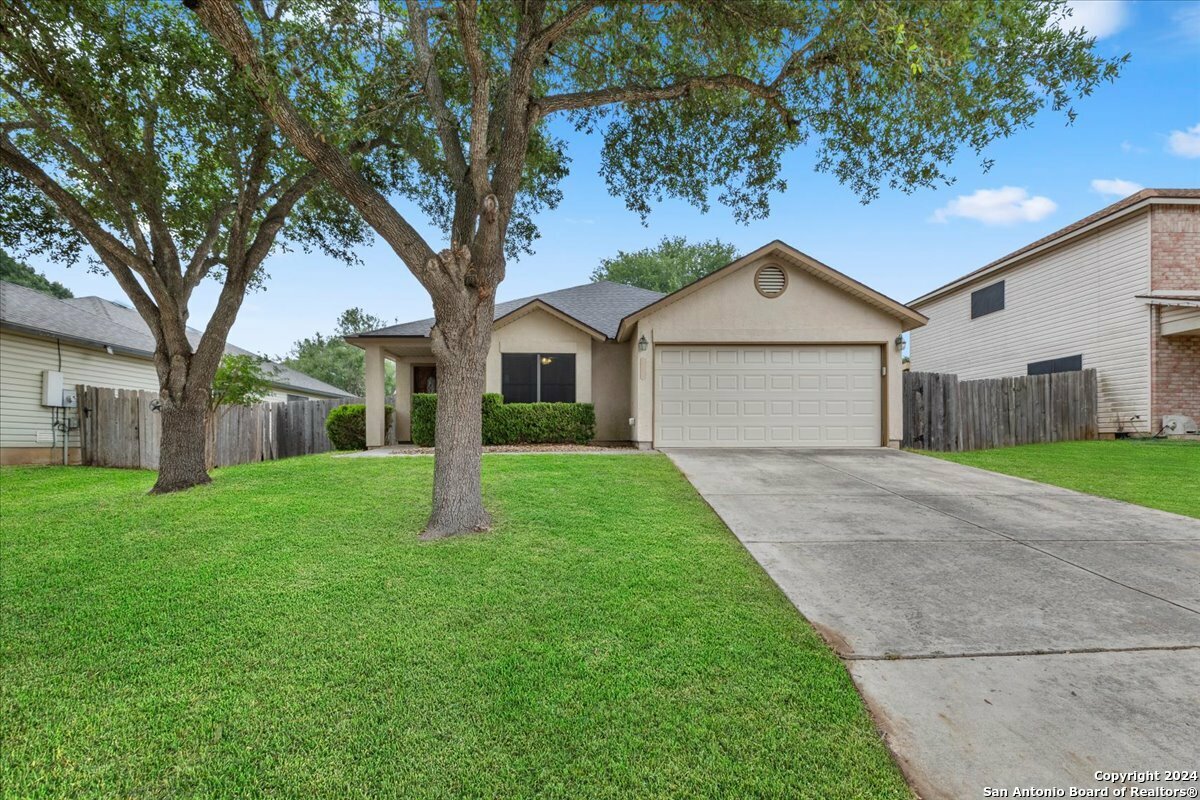 Property Photo:  1044 Boxer Pass Dr  TX 78154 