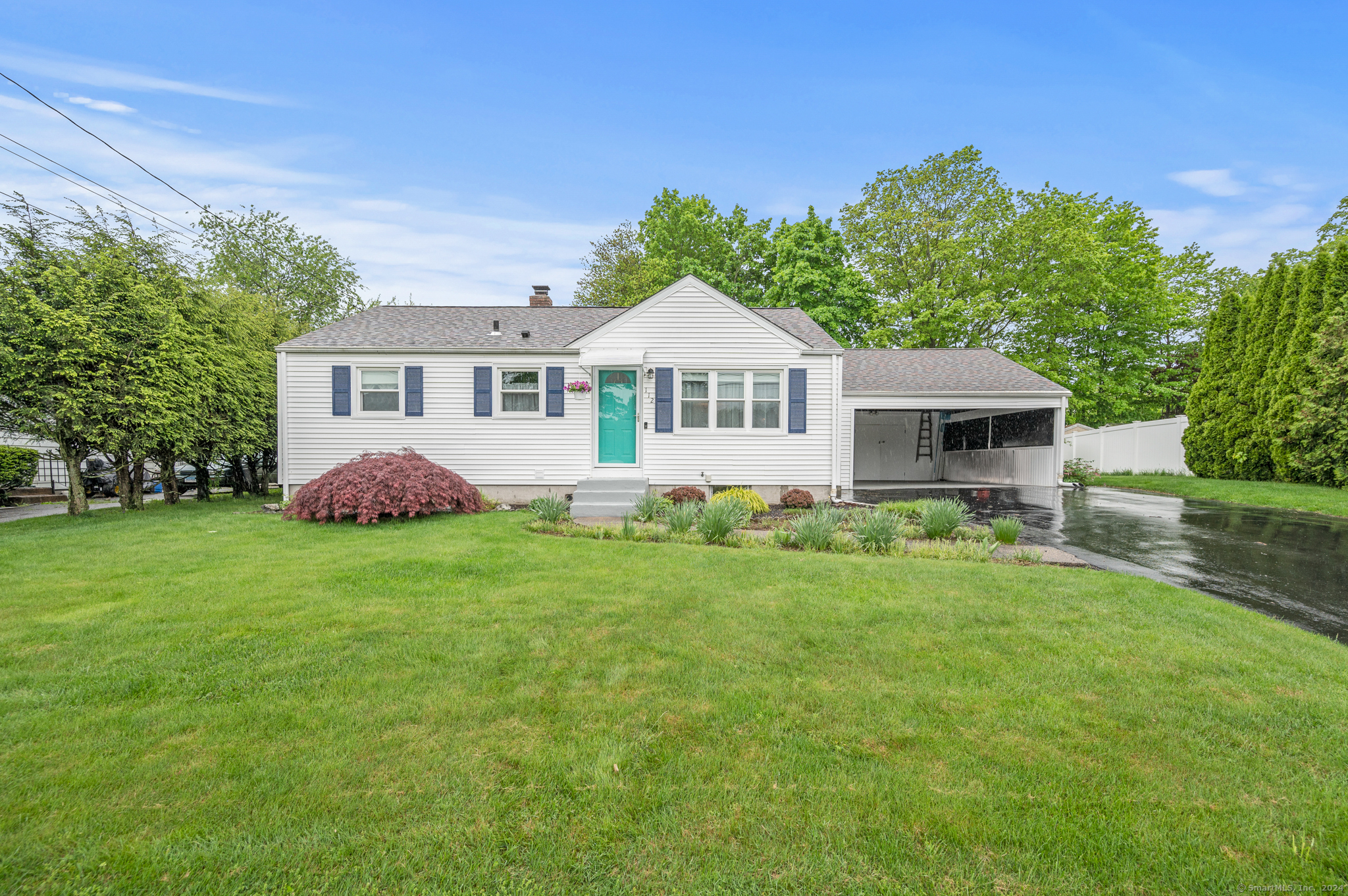 Property Photo:  112 Sagamore Road  CT 06450 