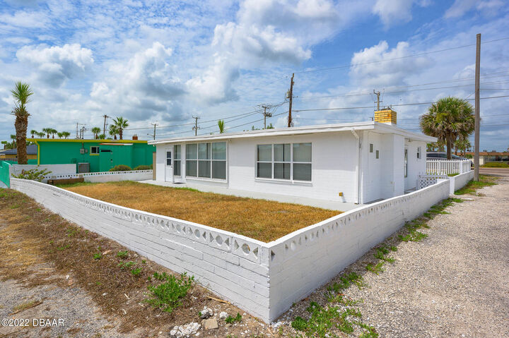 Property Photo:  9 Neptune Drive  FL 32176 