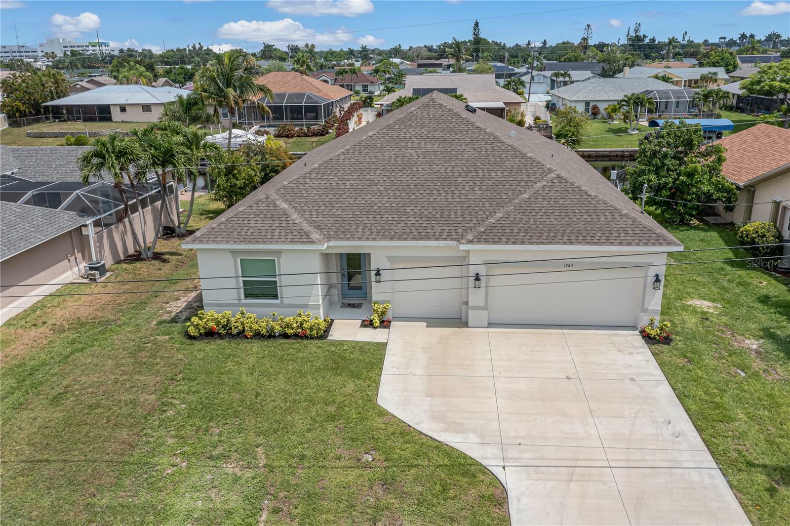 Property Photo:  1705 SE 10th Street  FL 33990 