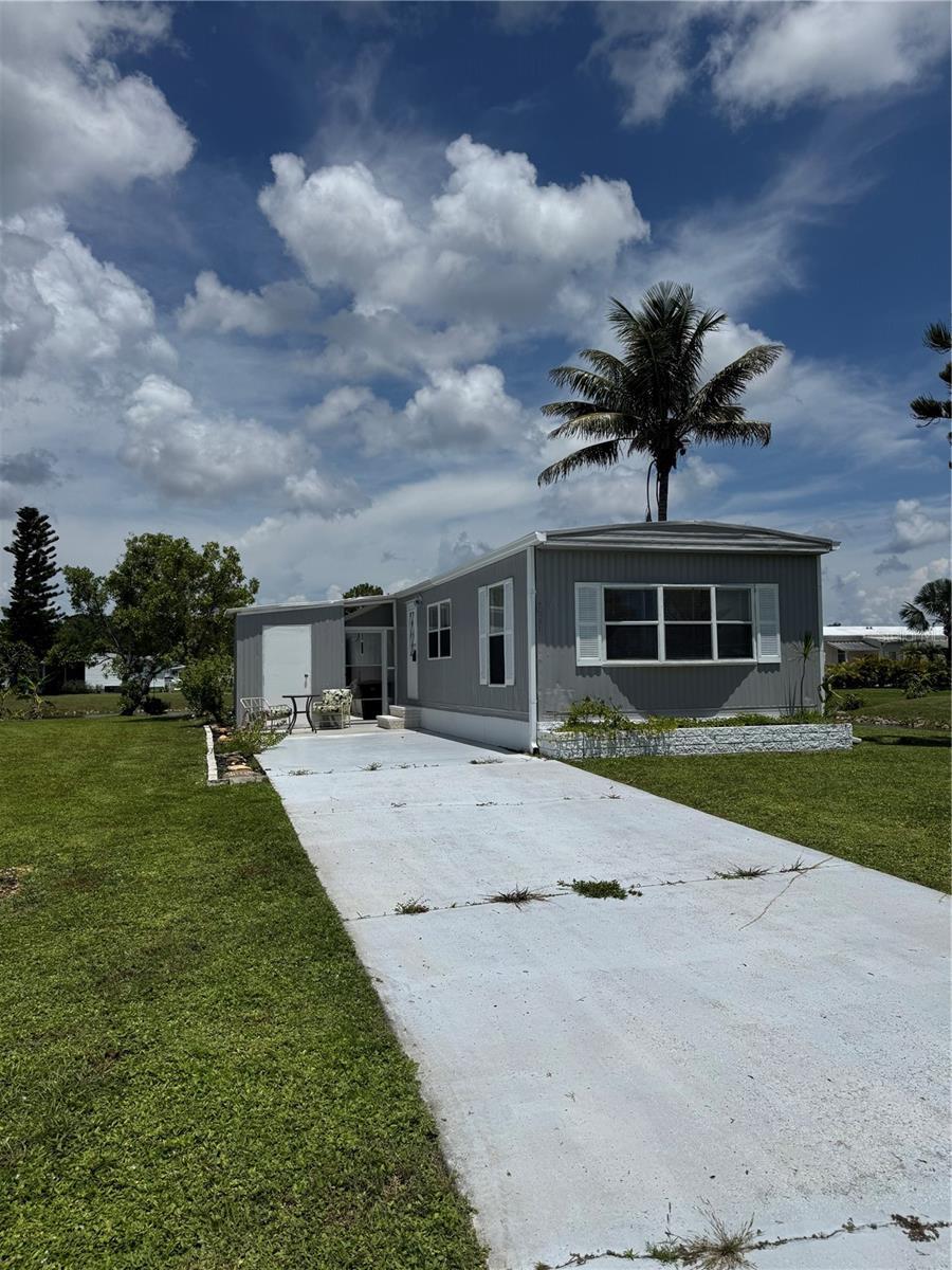 Property Photo: 7591 Silage Circle FL 33981
