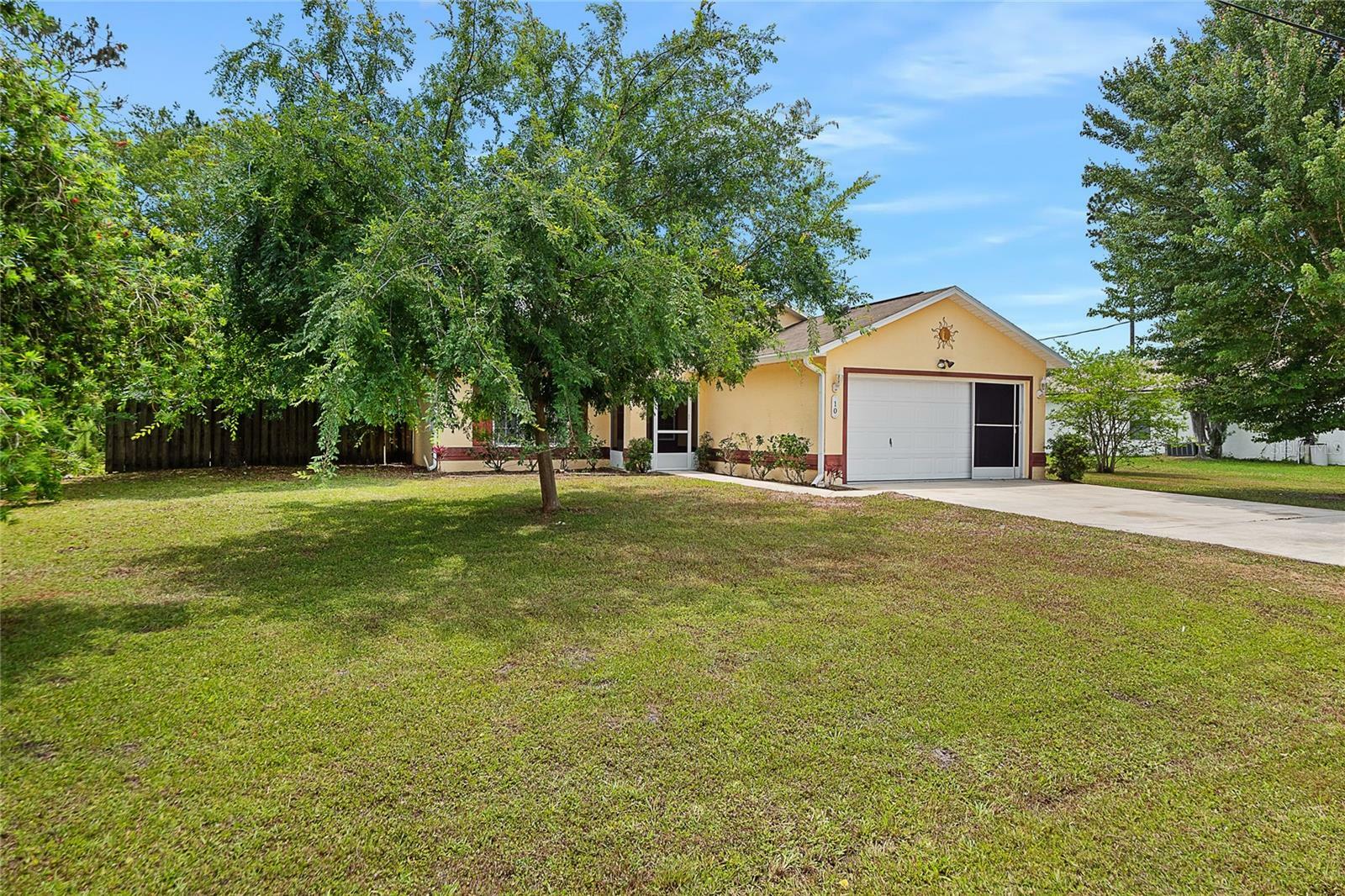 Property Photo: 10 Squanto Place FL 32164