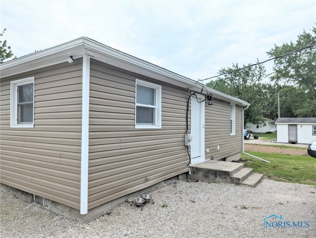 Property Photo:  102 S 6th Street  OH 45873 