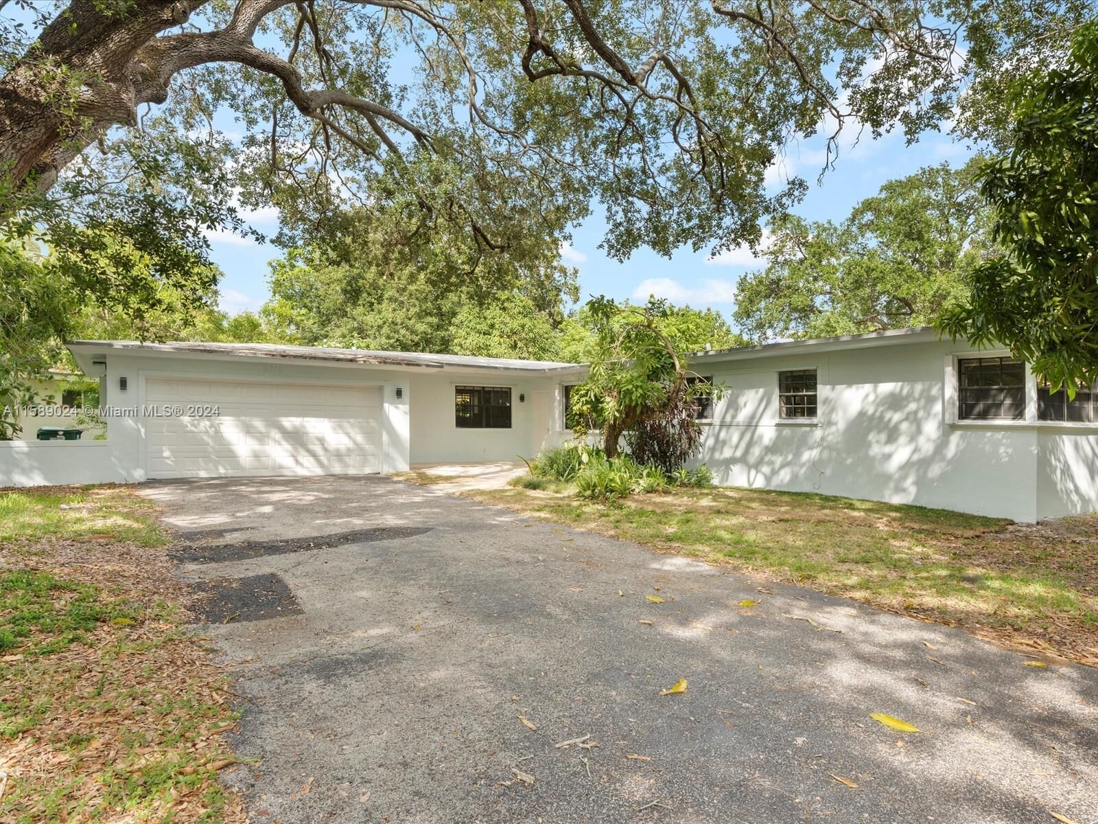 Property Photo:  9315 SW 72nd Ave  FL 33156 