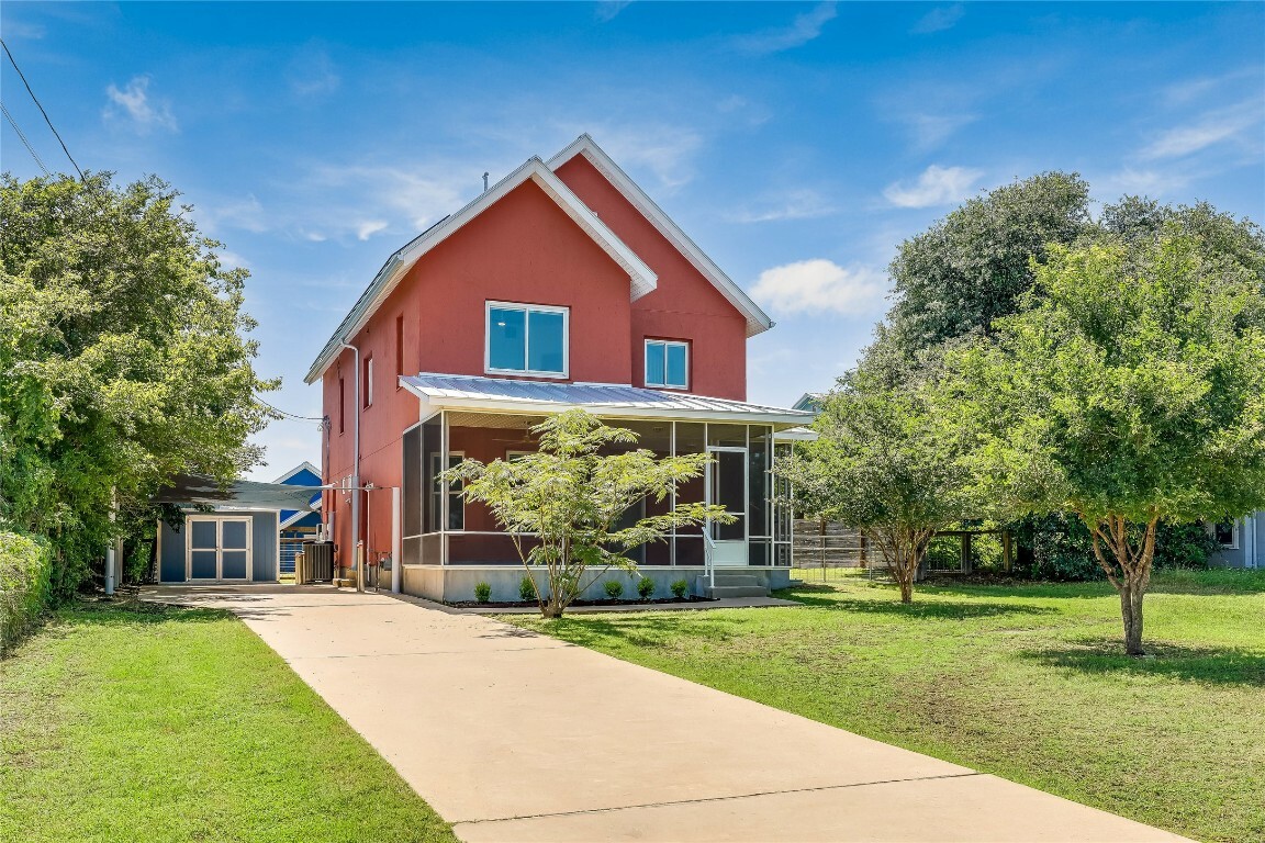 Property Photo:  2004 E.m. Franklin Avenue  TX 78723 