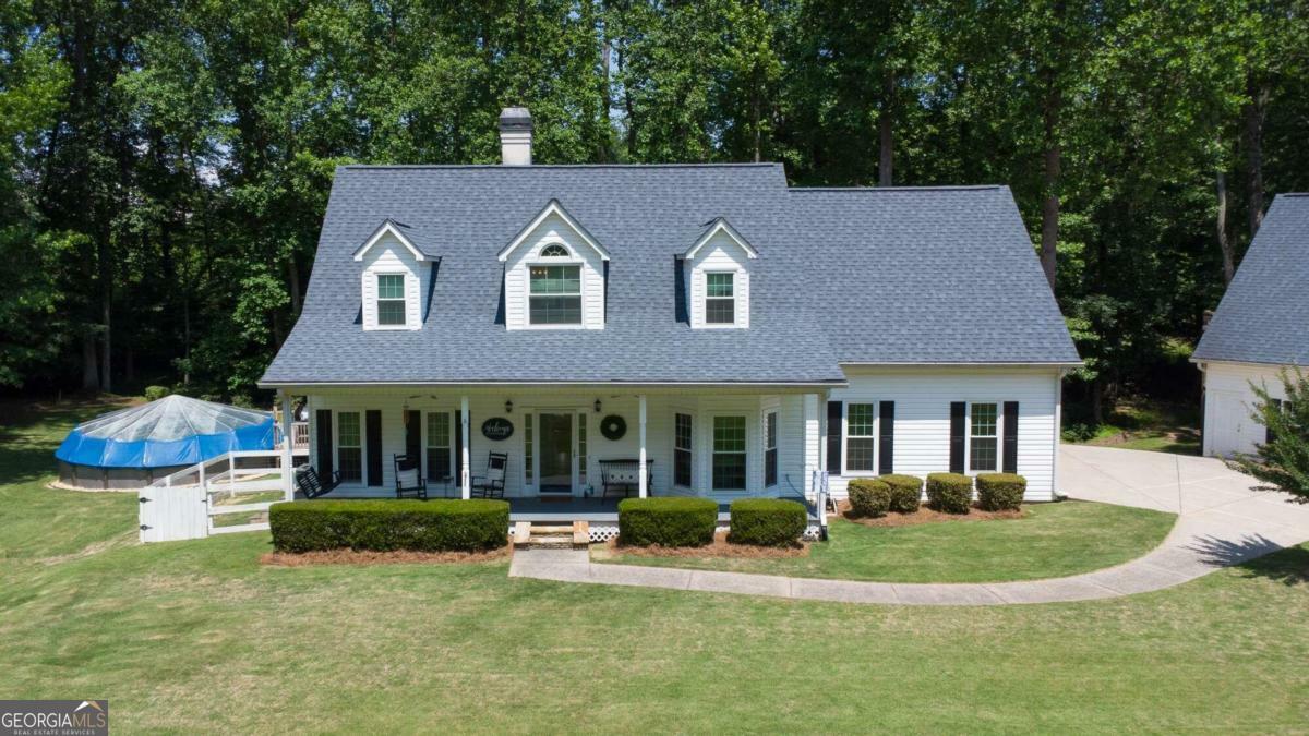 Property Photo: 3475 Fairway Circle GA 30041