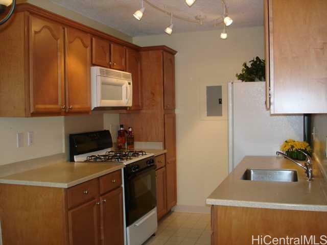 Property Photo:  911130 Mikohu Street 31/D  HI 96706 