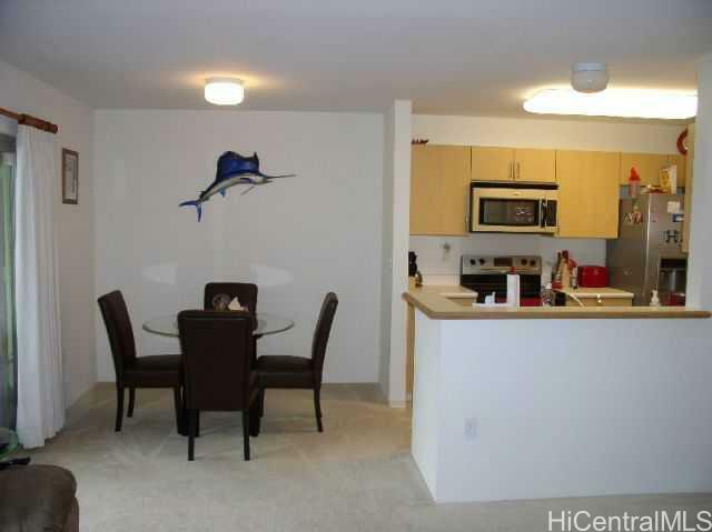 Property Photo:  95-996 Ukuwai Street 402  HI 96789 