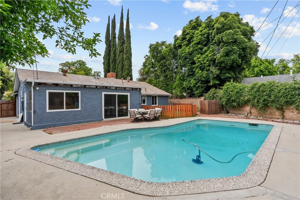 Property Photo:  7860 Texhoma Avenue  CA 91325 