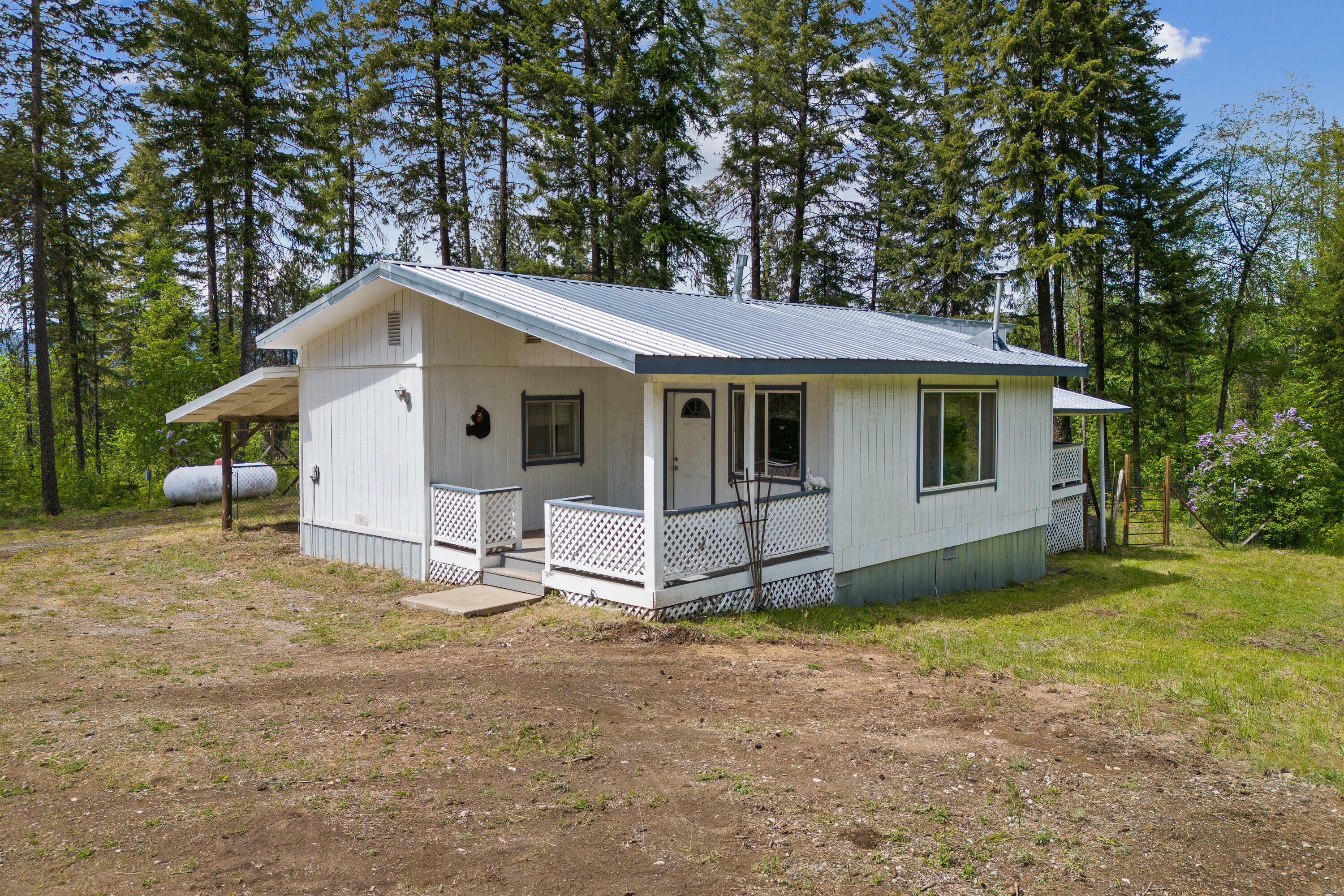 Property Photo:  2111 F Dry Creek Rd  WA 99109 