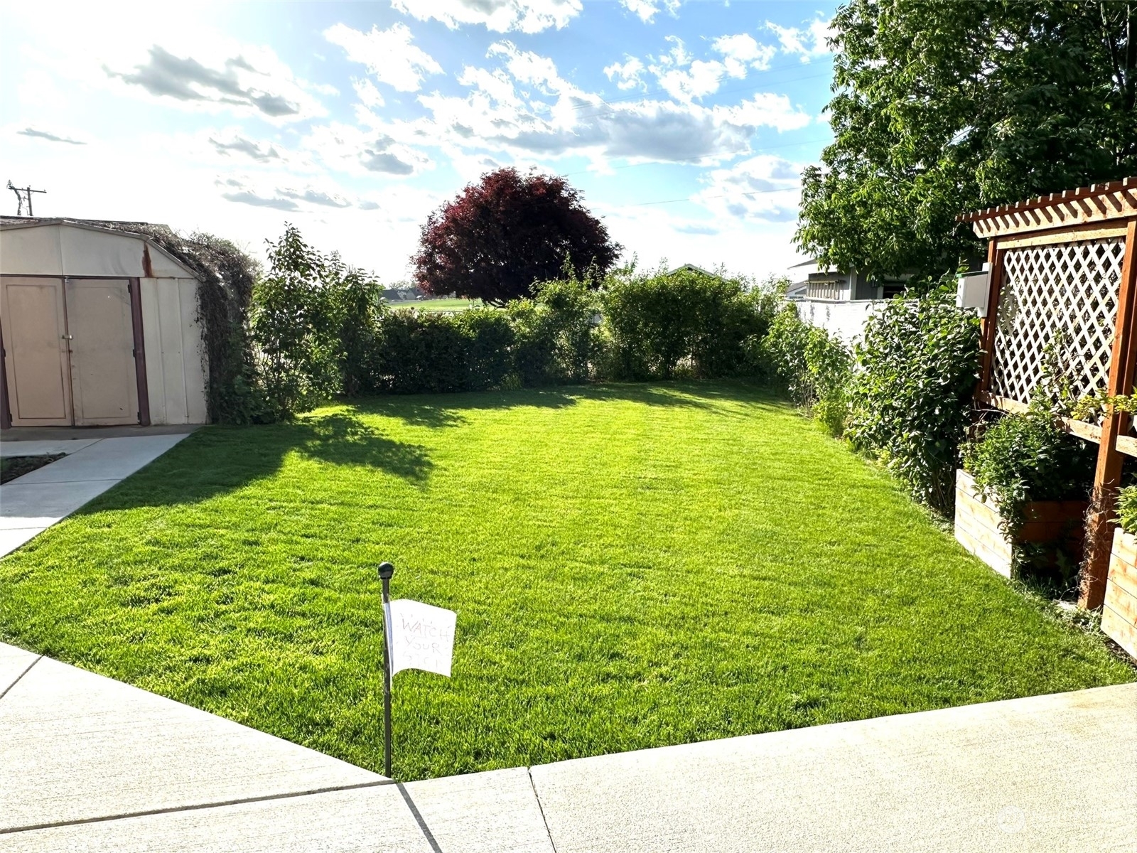 Property Photo:  2034 Glen Erin Drive  WA 99362 