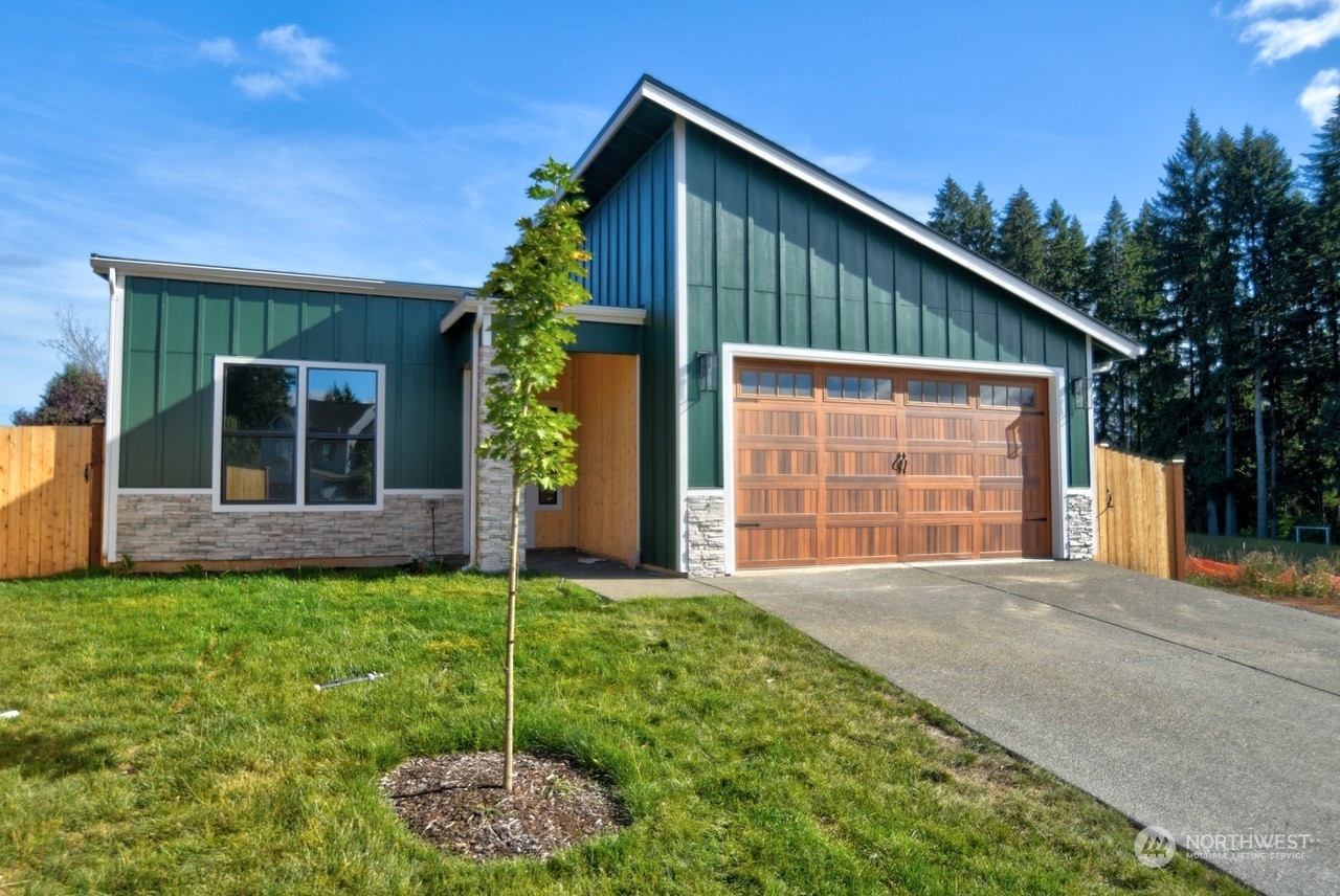 Property Photo:  2122  Hawks View Lane  WA 98596 