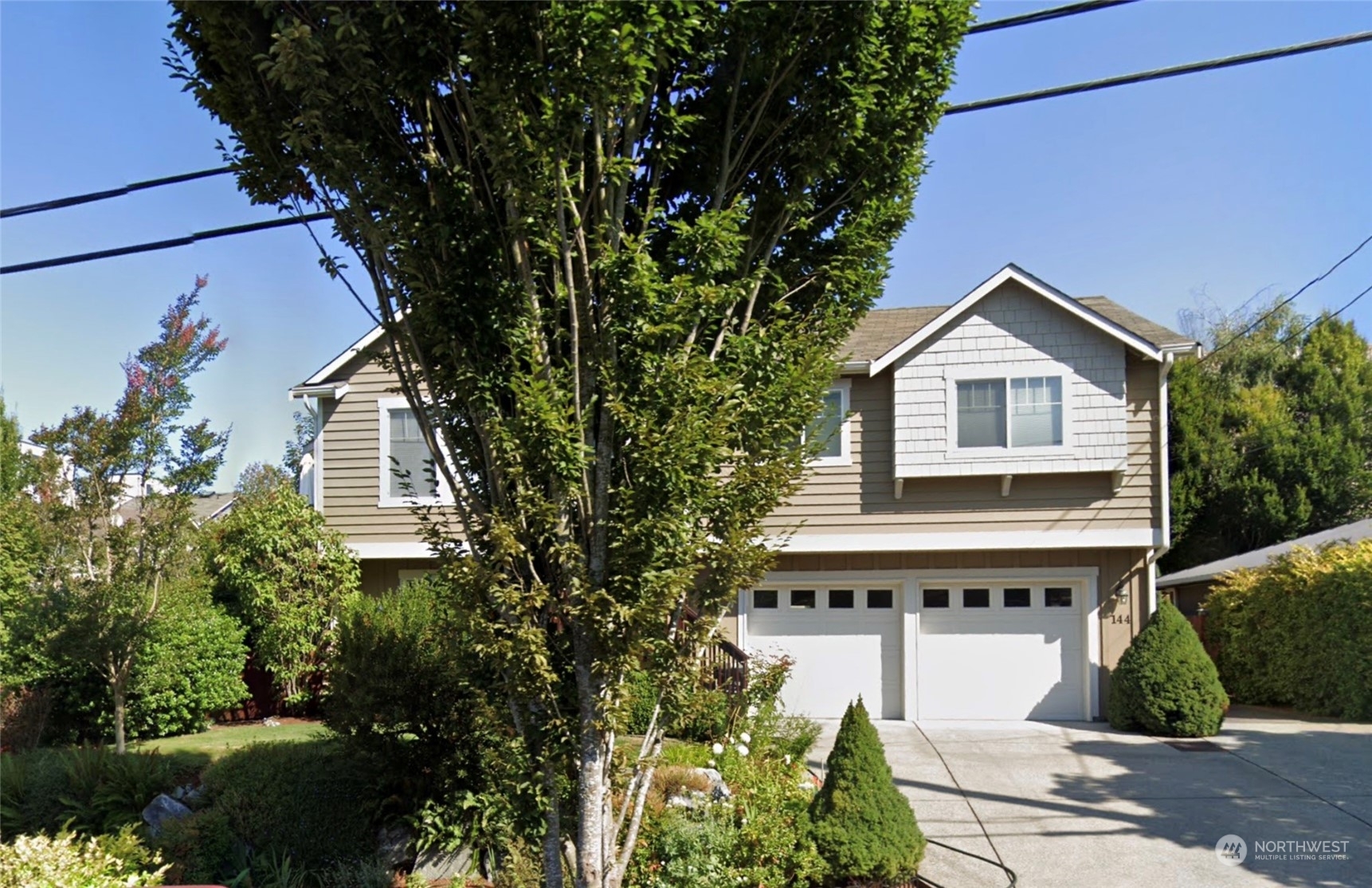 Property Photo:  144 N 101st Street  WA 98133 