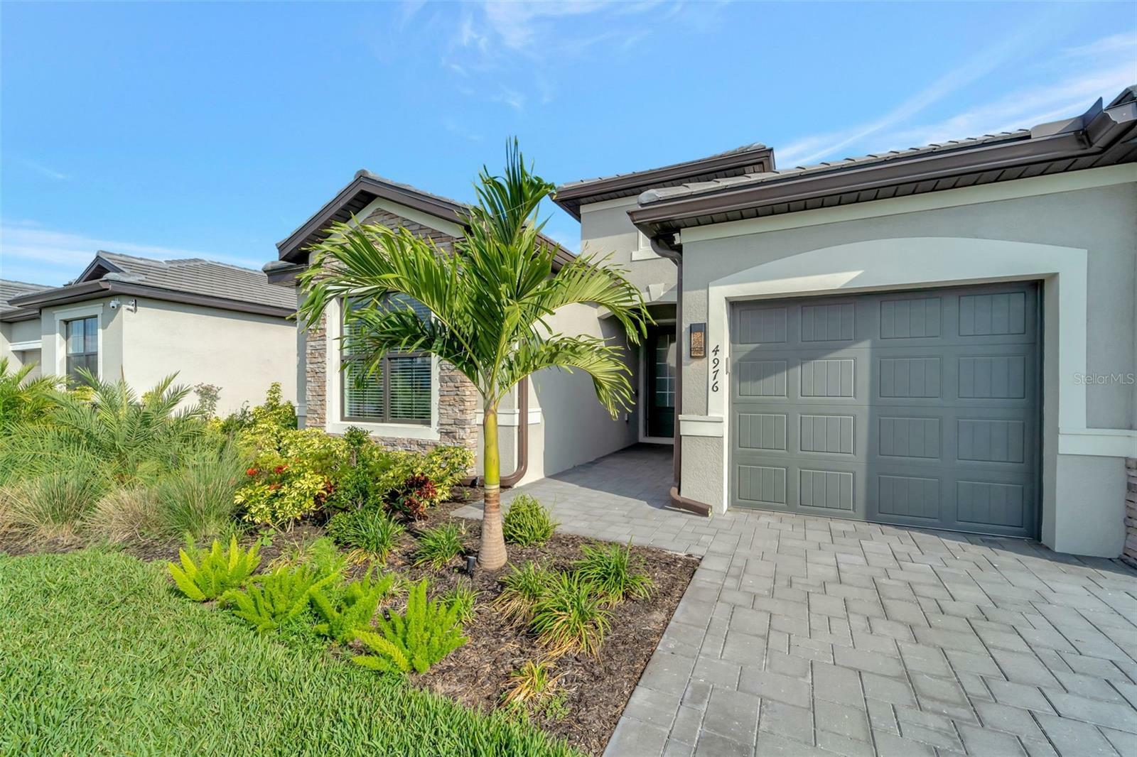 Property Photo:  4976 Seafoam Trail  FL 34211 