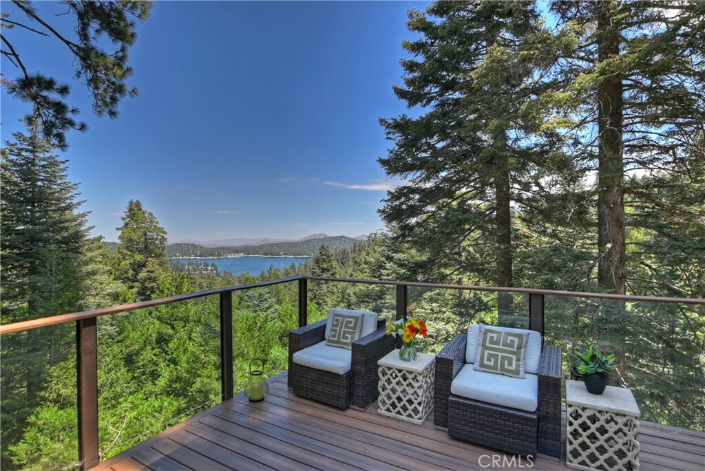 733 Crest Estates Drive  Lake Arrowhead CA 92352 photo