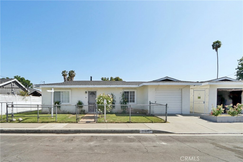 Property Photo:  11434 Walnut Street  CA 90606 