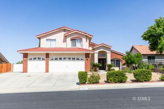 Property Photo:  2328 S Desert Cassia St  CA 93555 