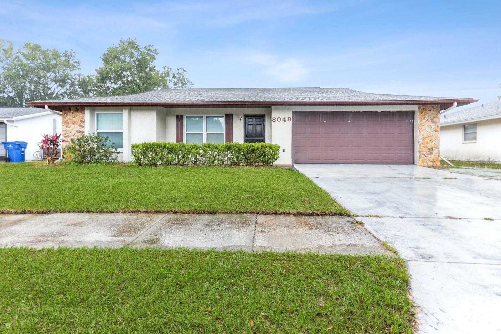 Property Photo:  8048 Blue Finch Way  FL 34653 