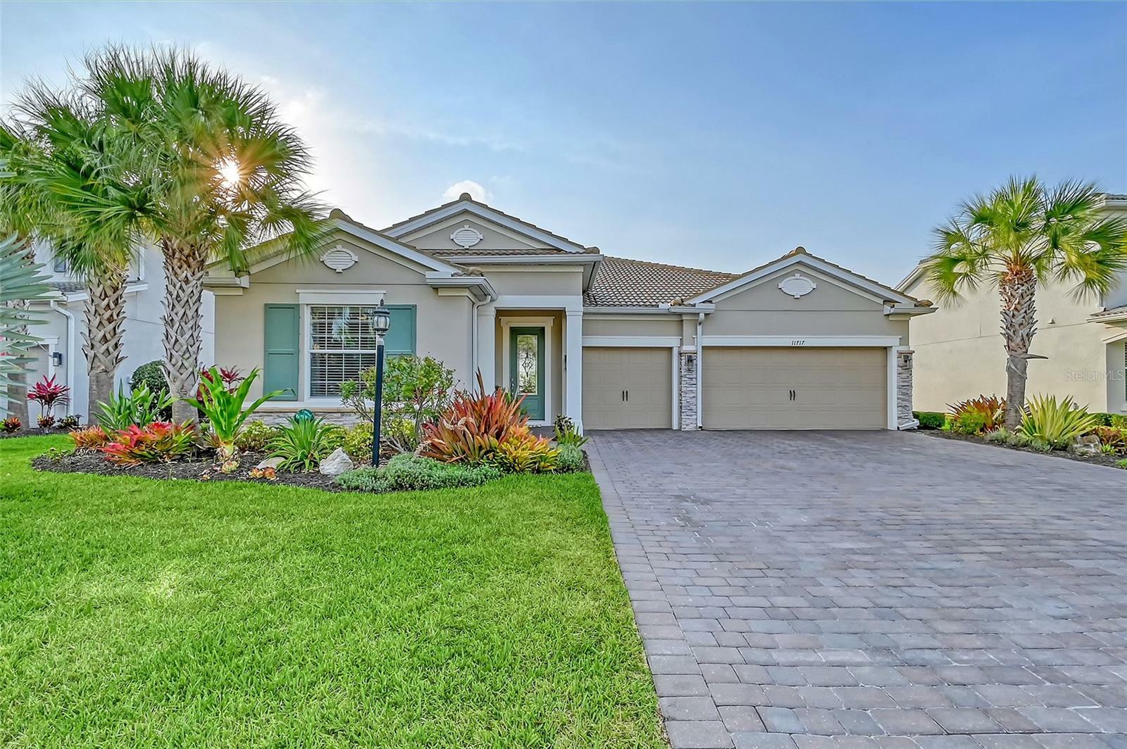 Property Photo:  11717 Golden Bay Place  FL 34211 