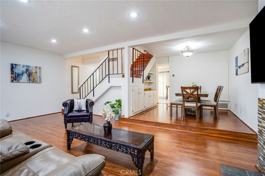 Property Photo:  5644 Etiwanda Avenue 3  CA 91356 