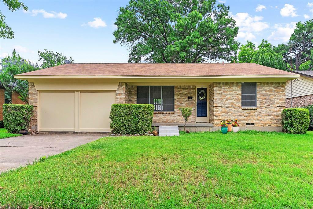 Property Photo:  2514 Ridgecrest Drive  TX 75041 