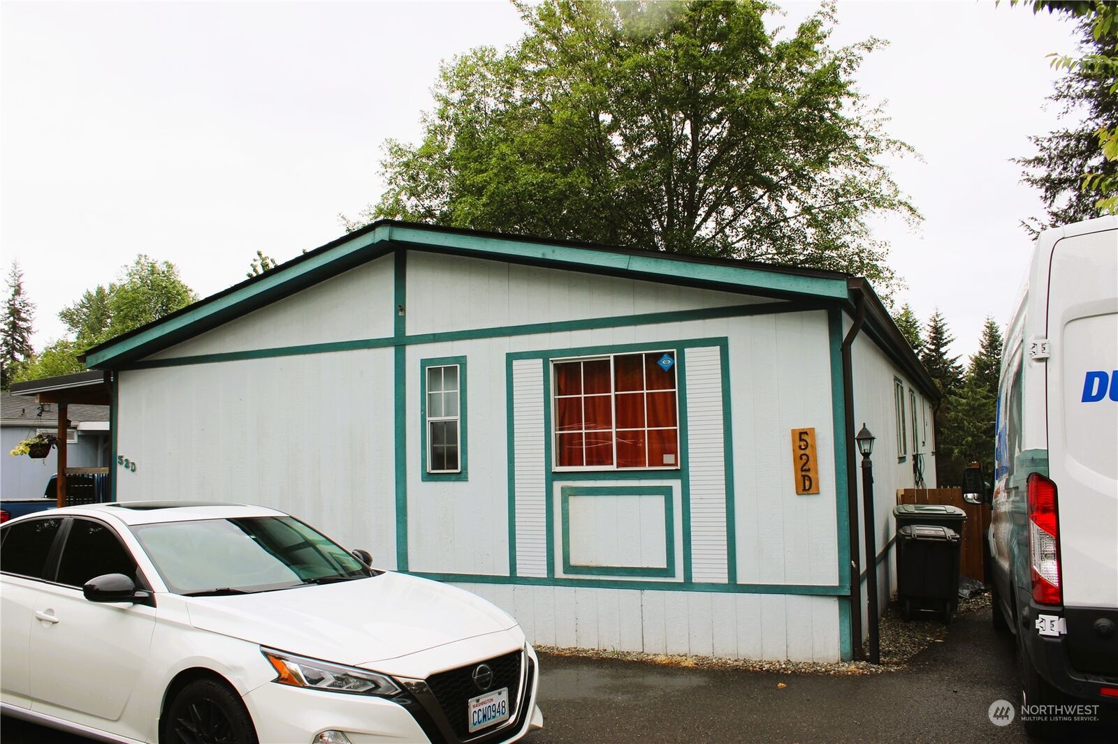 Property Photo:  7701 Hardeson Road 52D  WA 98203 